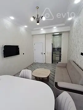 Kirayə verilir 2 otaqlı yeni tikili 56 m²