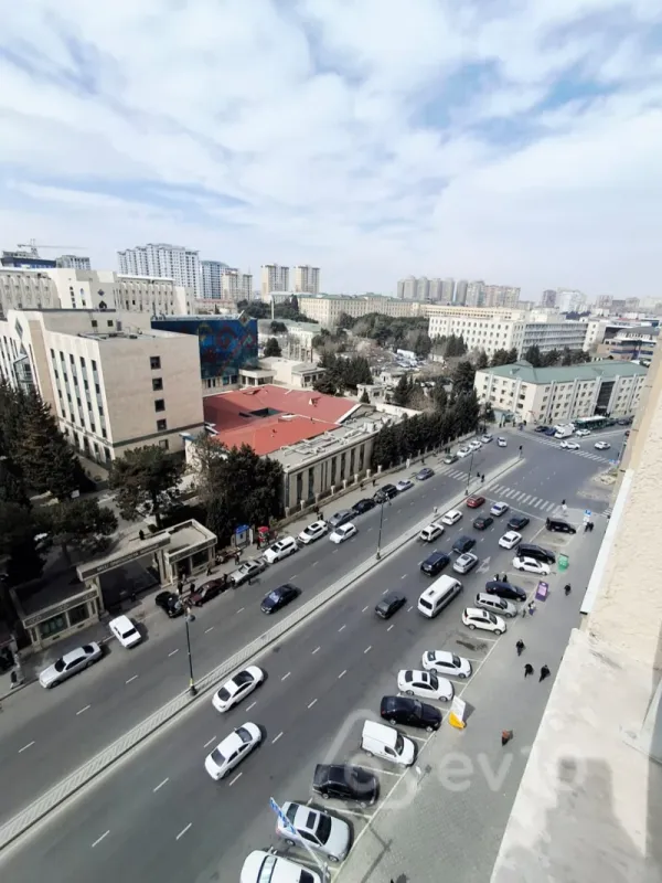 Kirayə verilir 2 otaqlı yeni tikili 56 m²