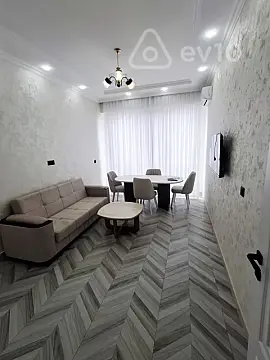 Kirayə verilir 2 otaqlı yeni tikili 56 m²