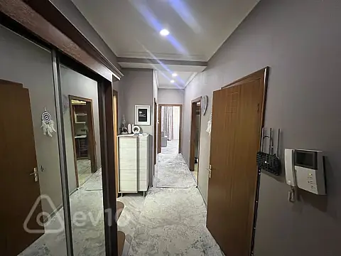 Kirayə verilir 3 otaqlı yeni tikili 60 m²