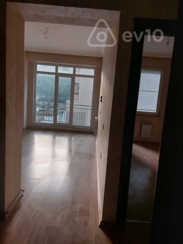 Kirayə verilir 2 otaqlı yeni tikili 50 m²