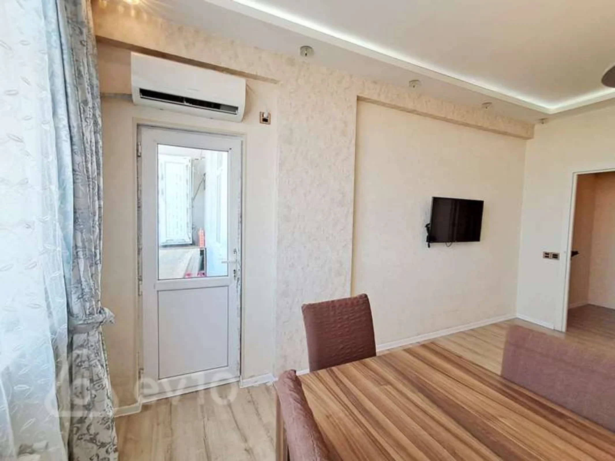 Kirayə verilir 2 otaqlı yeni tikili 55 m²