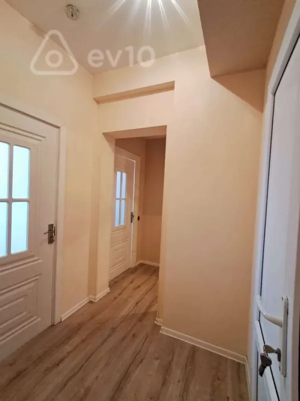 Kirayə verilir 2 otaqlı yeni tikili 55 m²
