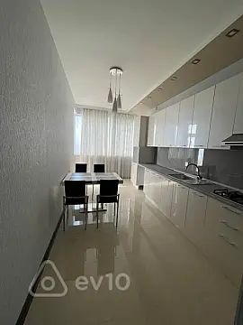 Kirayə verilir 3 otaqlı yeni tikili 130 m² — Bakı, Yasamal 3 otaq 130.00 m²