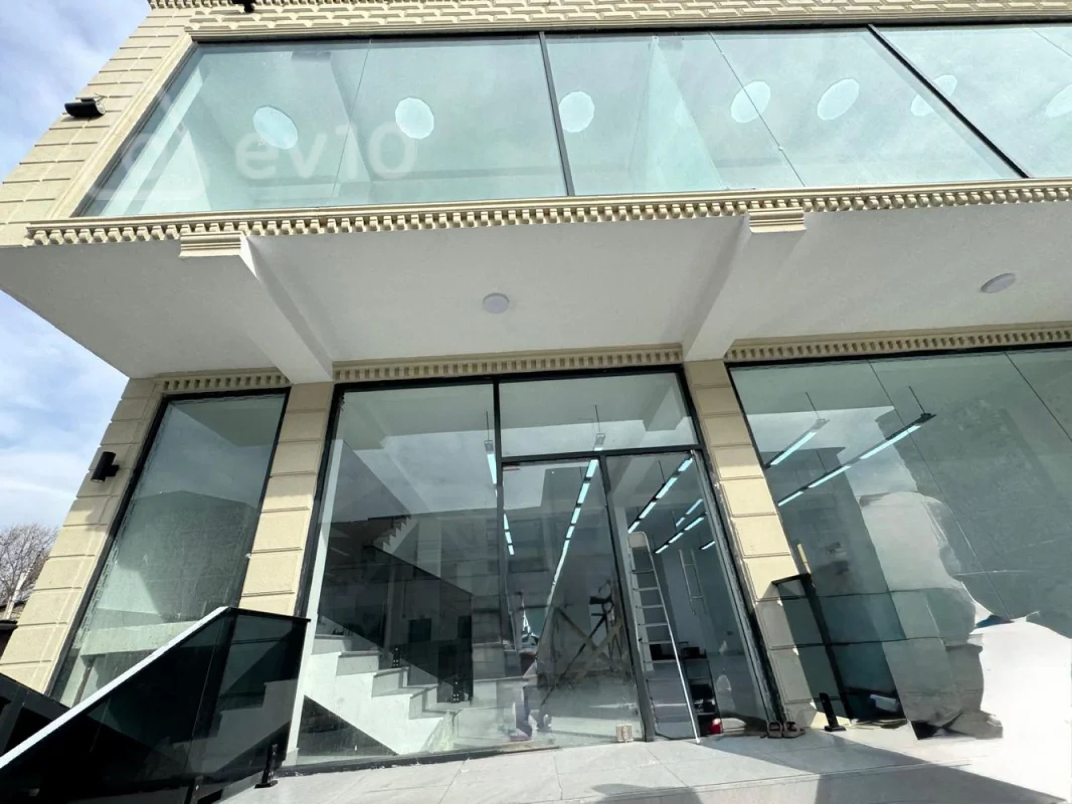 Kirayə verilir mənzil 156 m²