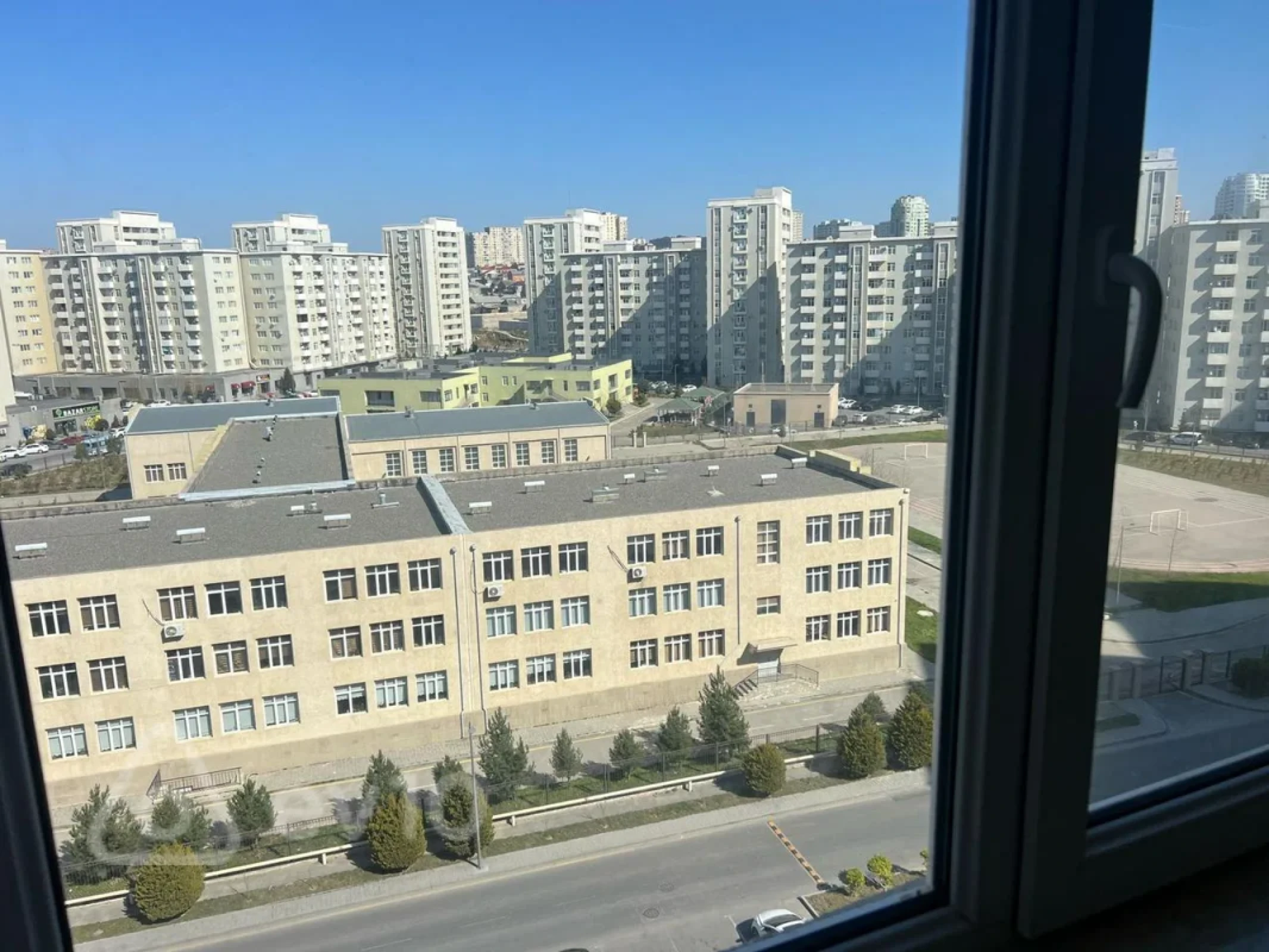 Kirayə verilir 2 otaqlı yeni tikili 60 m²