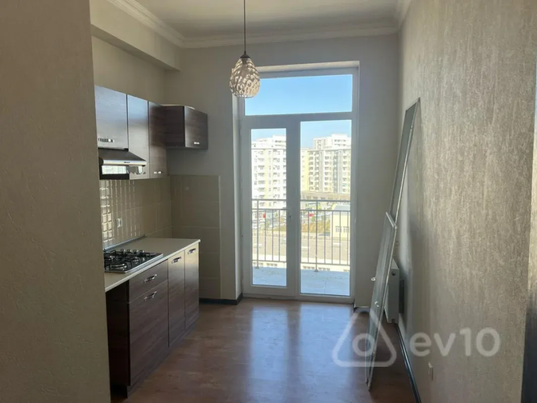 Kirayə verilir 2 otaqlı yeni tikili 60 m²