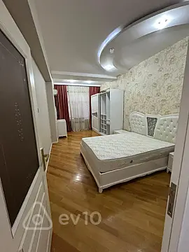 Kirayə verilir 3 otaqlı yeni tikili 1200 m²