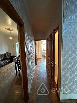 Kirayə verilir 3 otaqlı köhnə tikili 80 m²