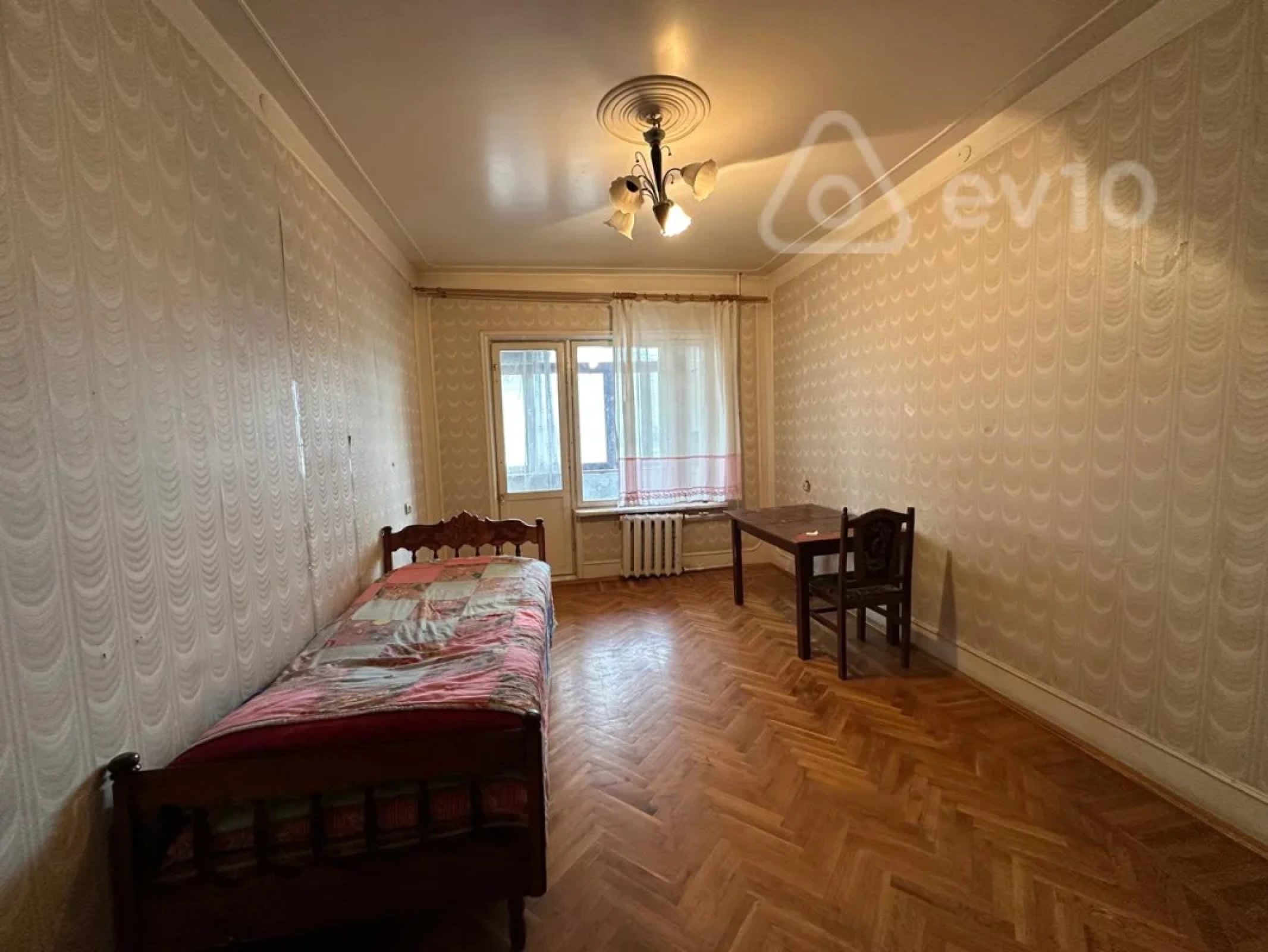 Kirayə verilir 3 otaqlı köhnə tikili 80 m²