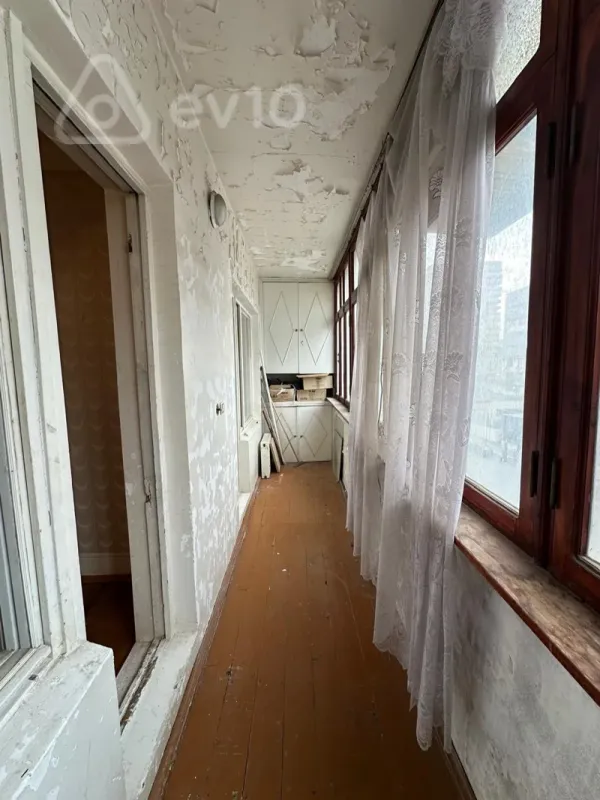 Kirayə verilir 3 otaqlı köhnə tikili 80 m²