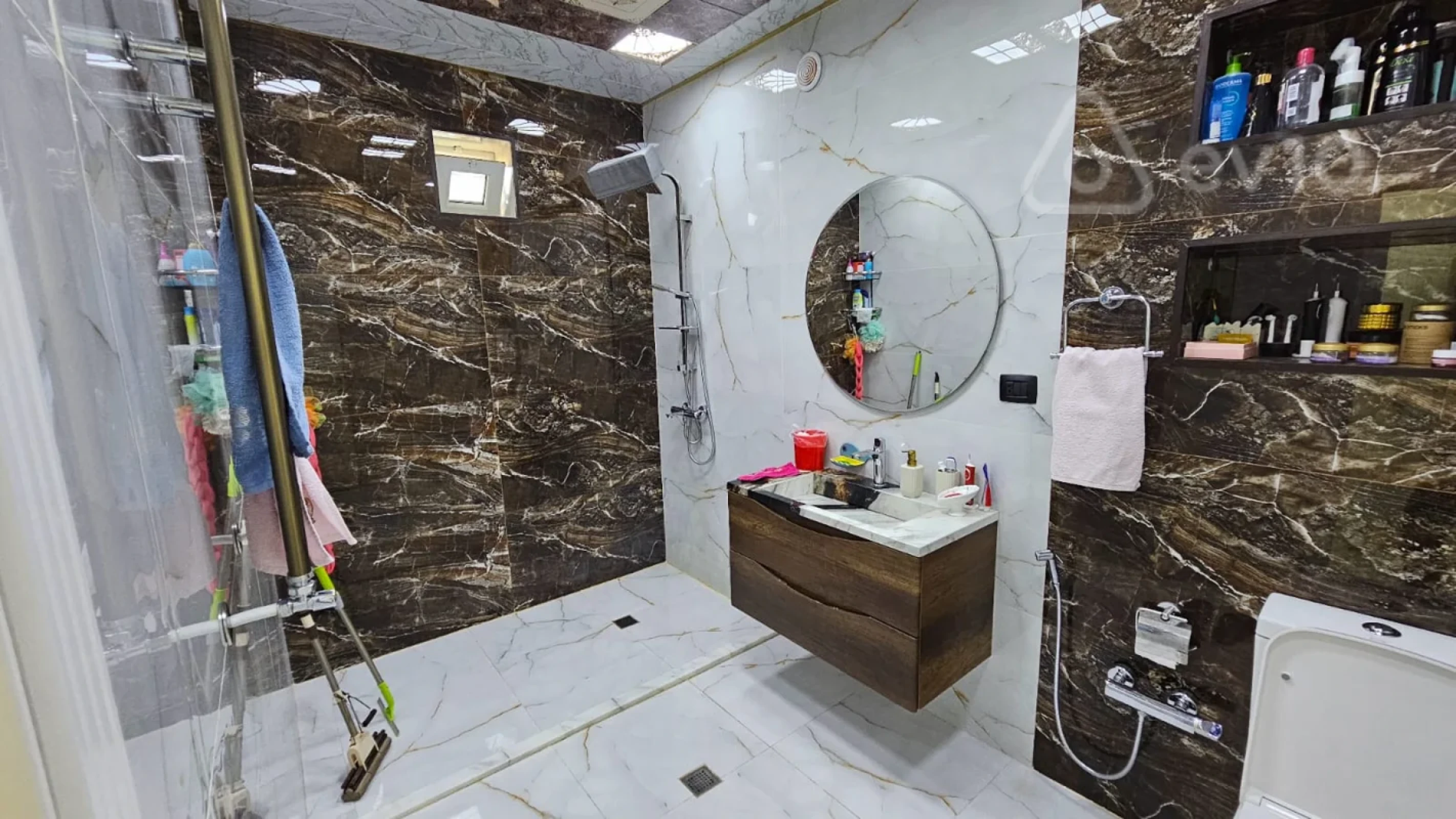 Satılır 5 otaqlı həyət evi 200 m²