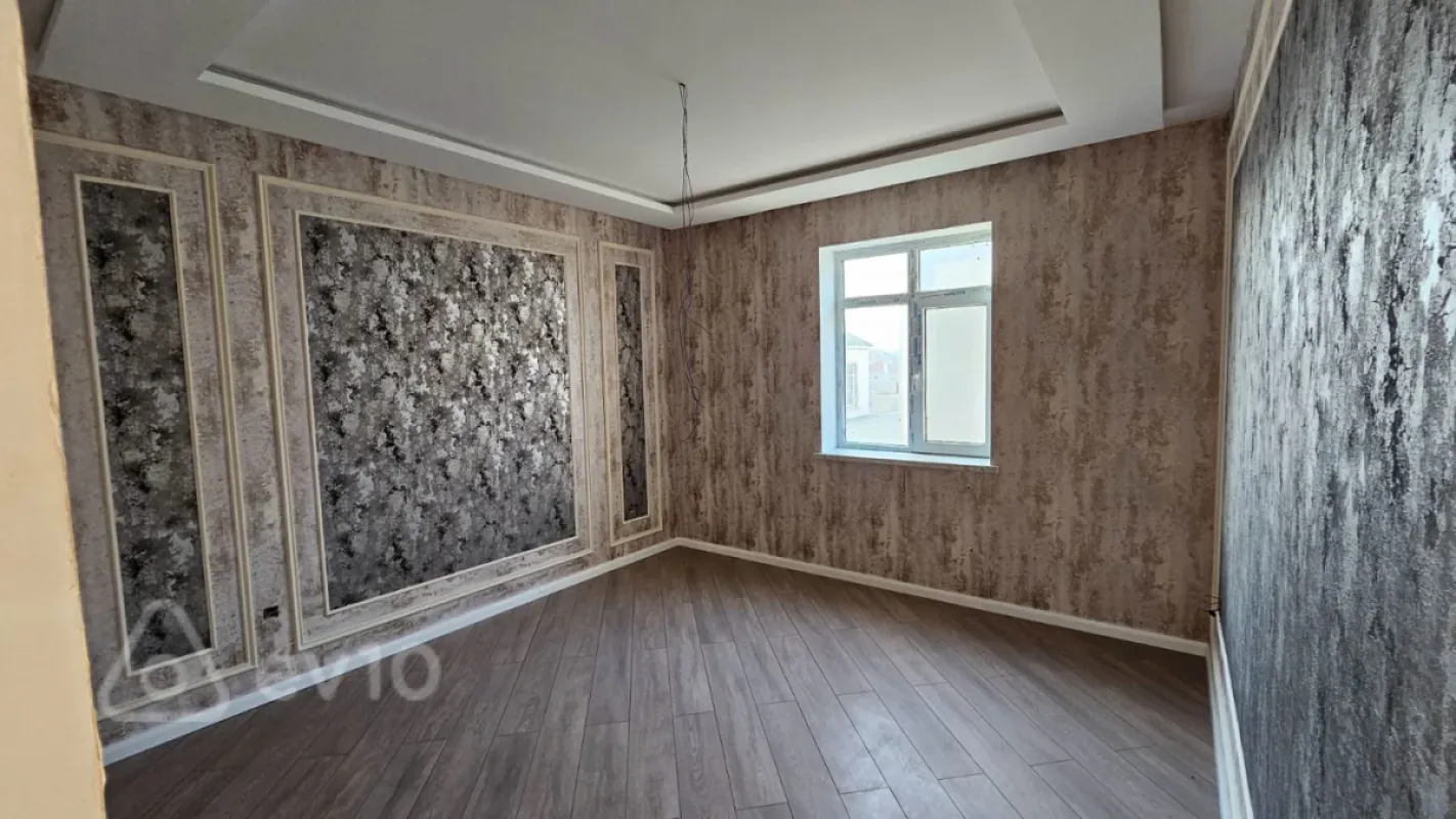 Satılır 5 otaqlı həyət evi 200 m²