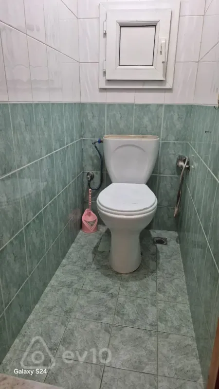 Kirayə verilir 2 otaqlı köhnə tikili 60 m²
