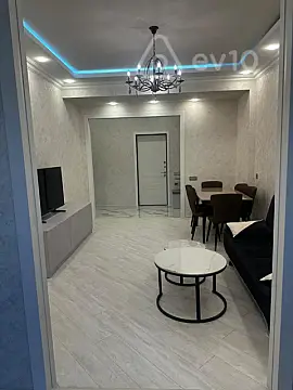 Kirayə verilir 2 otaqlı yeni tikili 65 m²