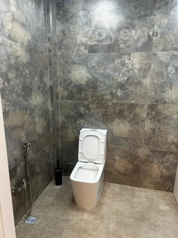 Kirayə verilir 2 otaqlı yeni tikili 65 m²