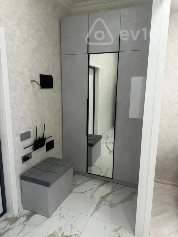 Kirayə verilir 2 otaqlı yeni tikili 65 m²
