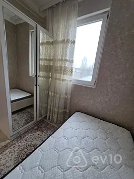 Kirayə verilir 2 otaqlı köhnə tikili 40 m²