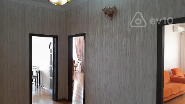 Kirayə verilir 3 otaqlı yeni tikili 120 m²