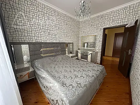 Satılır 3 otaqlı yeni tikili 105 m²