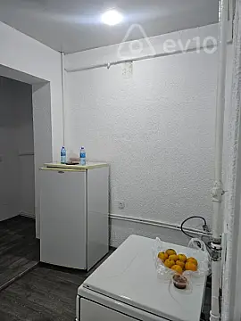 Satılır 2 otaqlı köhnə tikili 70 m²
