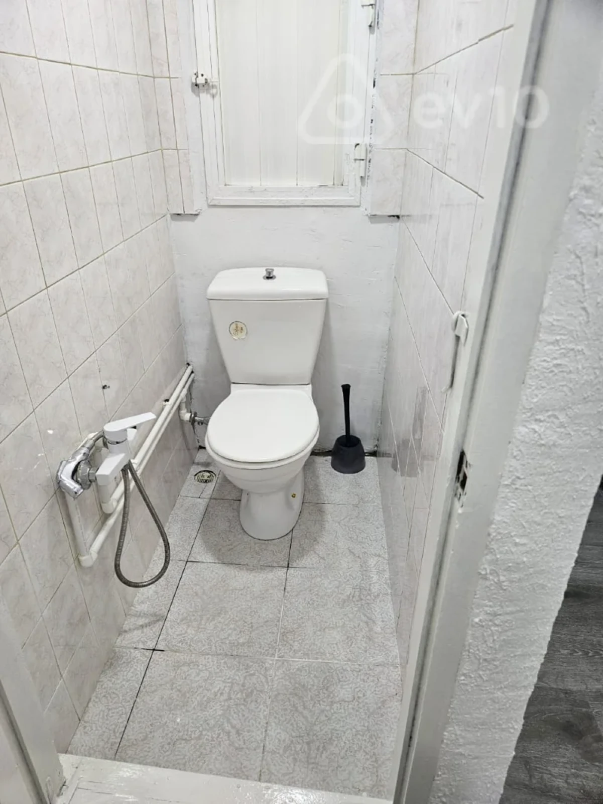 Satılır 2 otaqlı köhnə tikili 70 m²