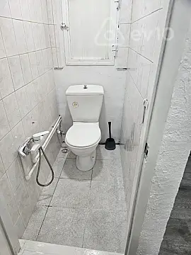 Satılır 2 otaqlı köhnə tikili 70 m²