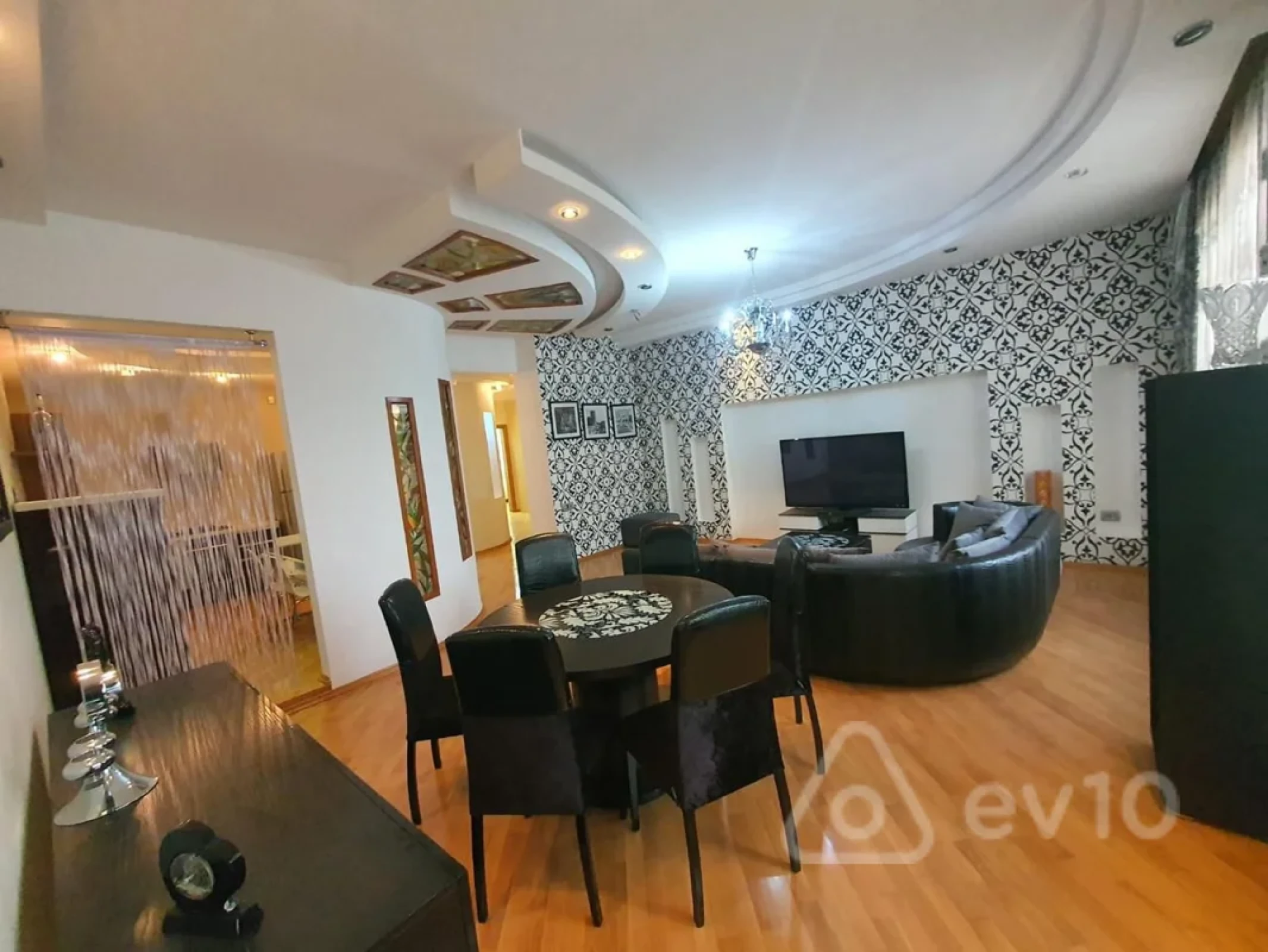 Satılır 3 otaqlı yeni tikili 145 m²