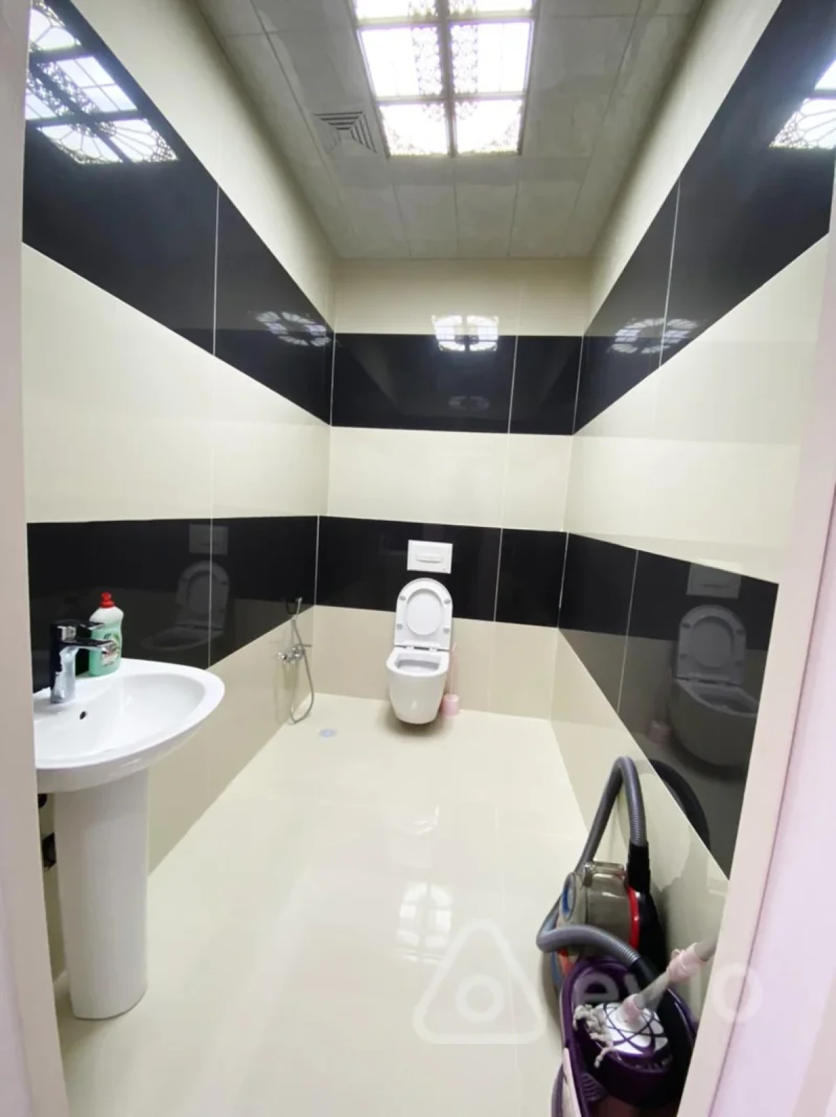 Satılır 3 otaqlı yeni tikili 103 m²