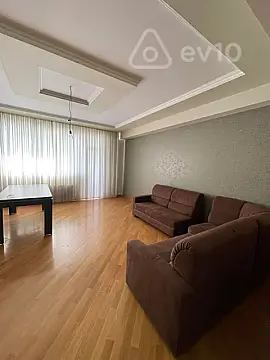Kirayə verilir 3 otaqlı yeni tikili 130 m²