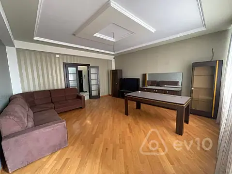 Kirayə verilir 3 otaqlı yeni tikili 130 m² — Bakı, Yasamal 3 otaq 130.00 m²