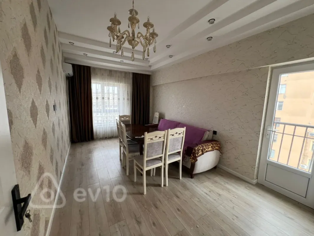 Kirayə verilir 2 otaqlı yeni tikili 70 m²