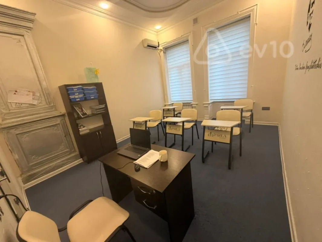 Kirayə verilir 5 otaqlı ofis 170 m²