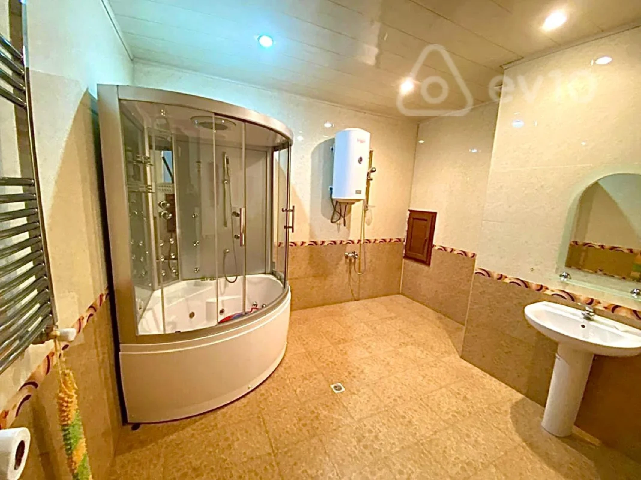 Satılır 3 otaqlı yeni tikili 200 m²