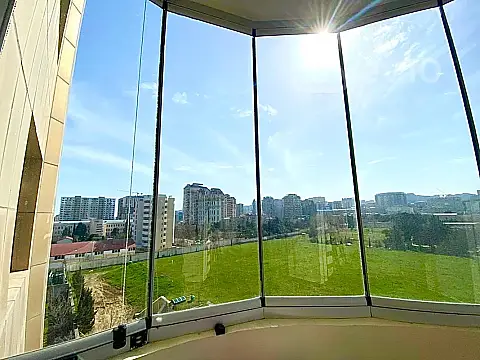 Satılır 3 otaqlı yeni tikili 200 m²