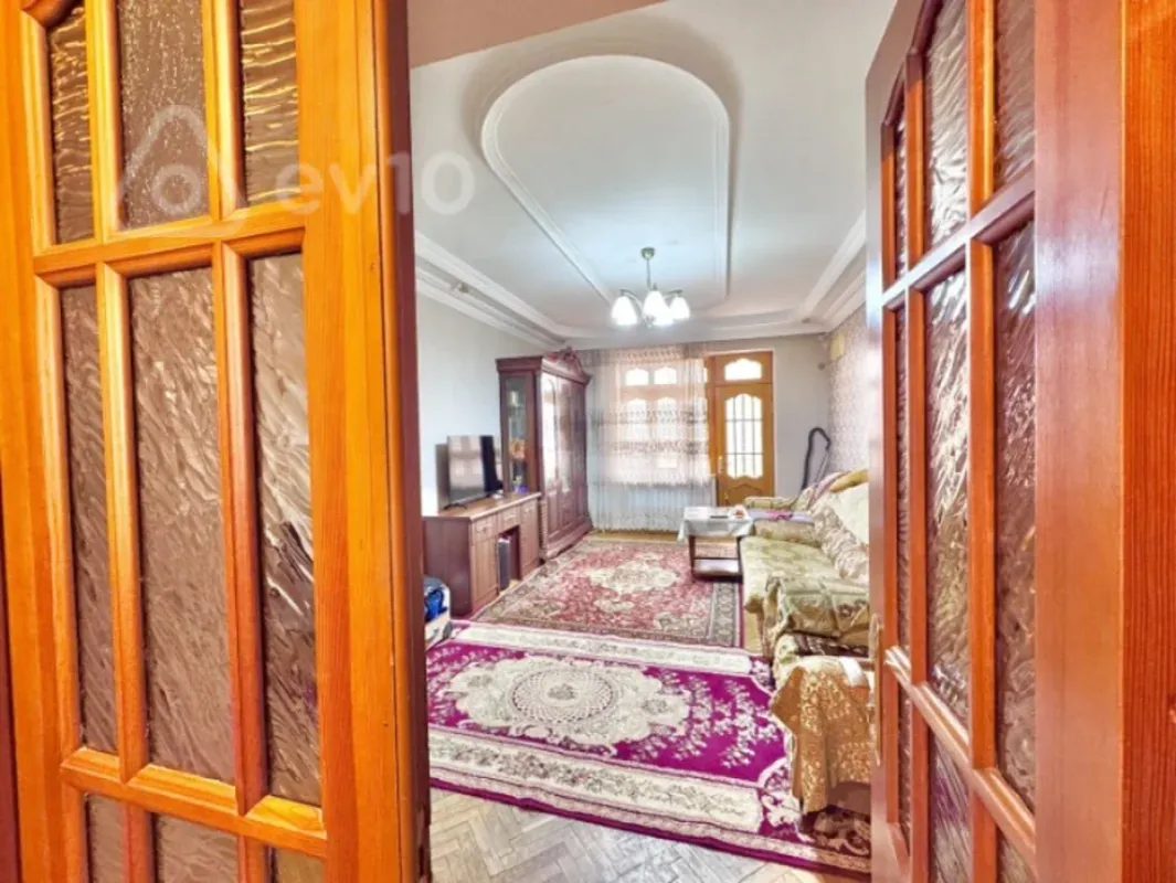Satılır 3 otaqlı köhnə tikili 90 m²
