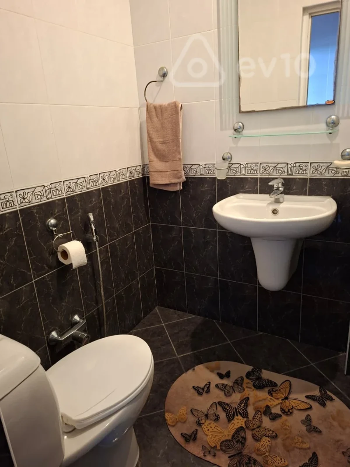 Kirayə verilir 4 otaqlı ofis 230 m²