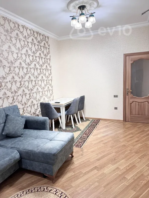 Kirayə verilir 2 otaqlı yeni tikili 75 m²