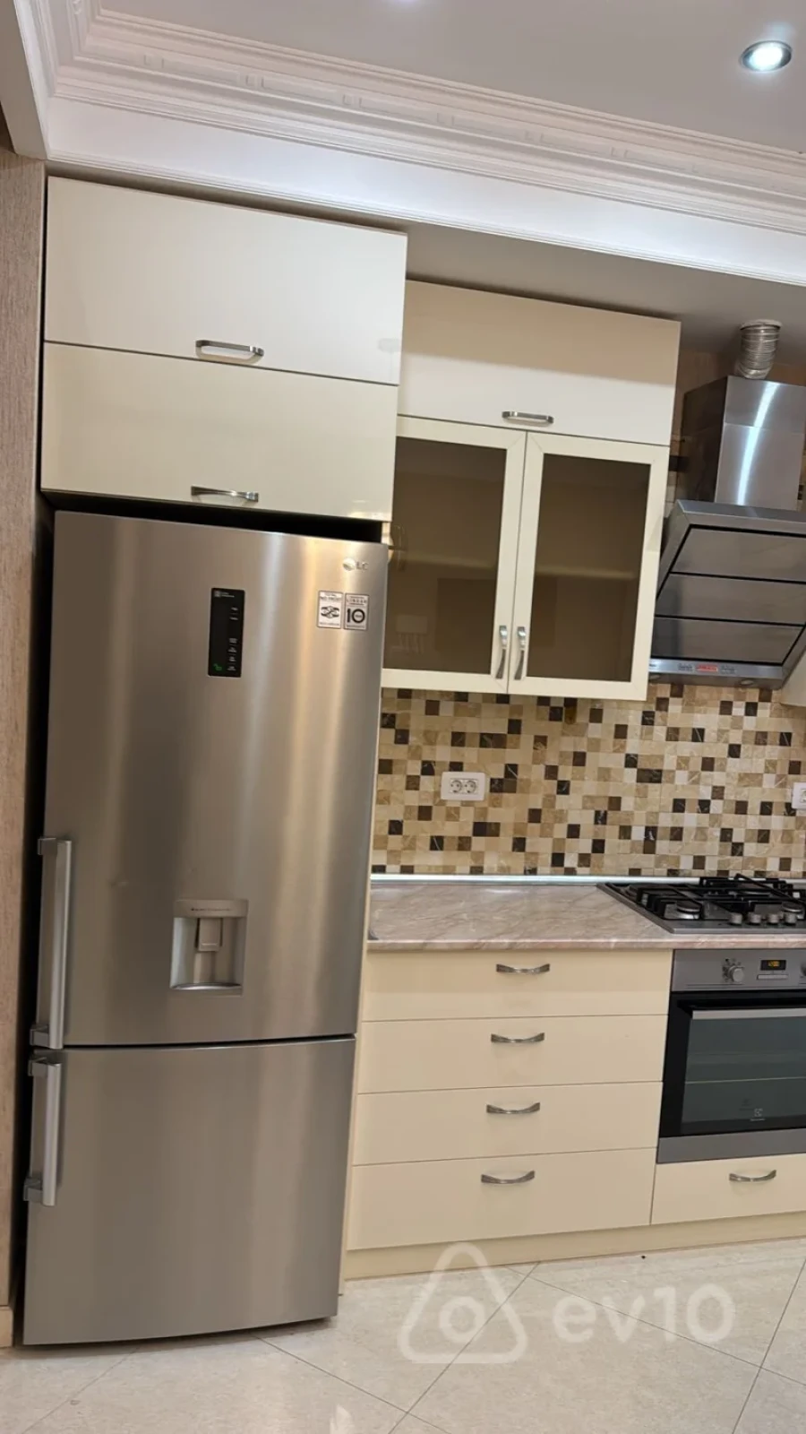 Kirayə verilir 3 otaqlı yeni tikili 100 m²