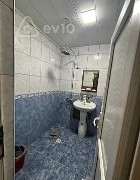 Satılır 2 otaqlı köhnə tikili 52 m²