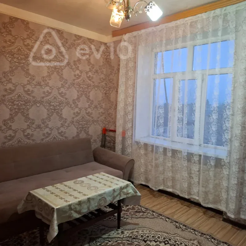 Satılır 2 otaqlı köhnə tikili 52 m²