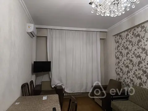 Kirayə verilir 2 otaqlı yeni tikili 60 m²