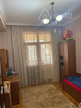 Satılır 5 otaqlı yeni tikili 180 m²
