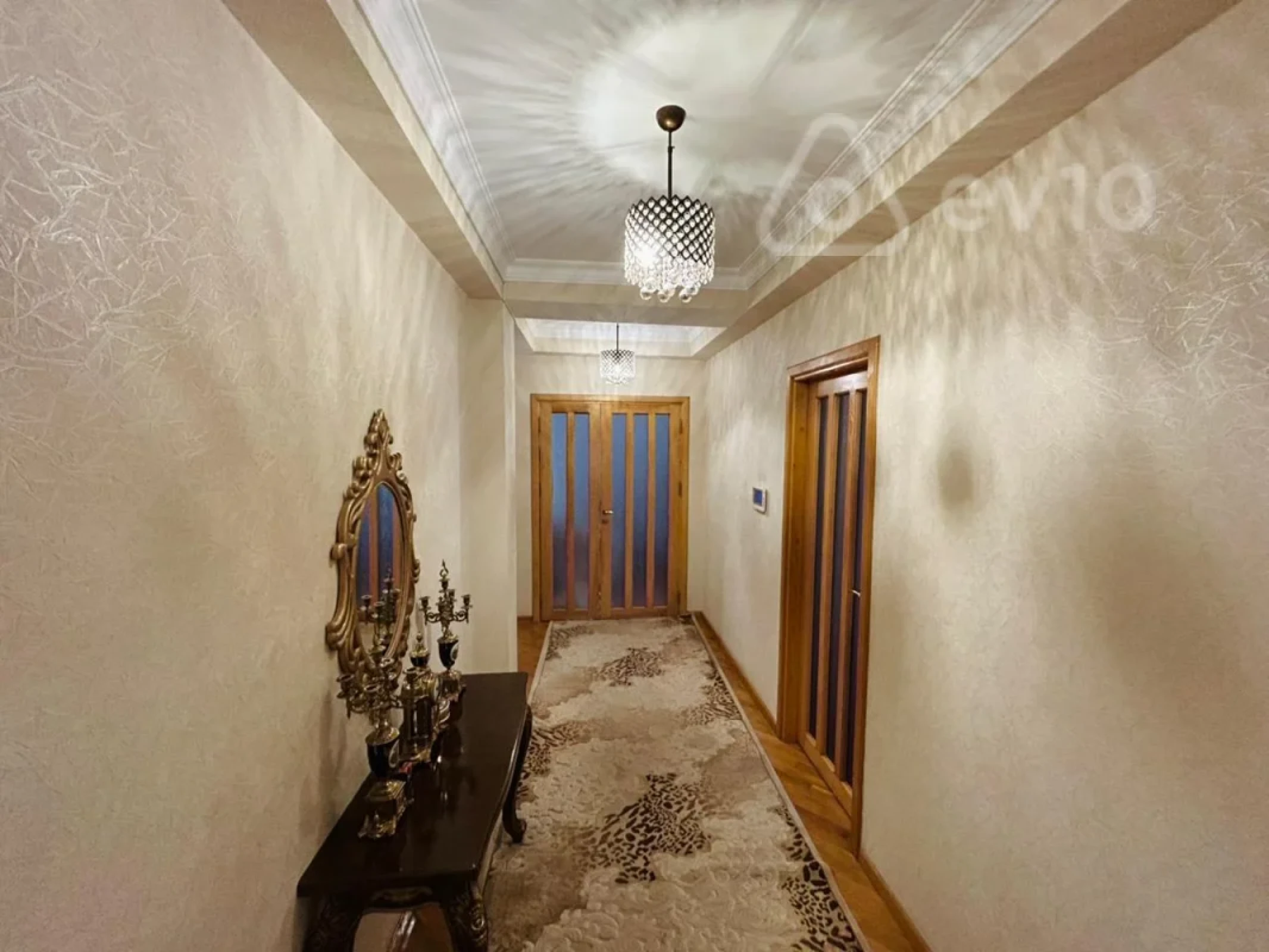 Satılır 5 otaqlı yeni tikili 180 m²