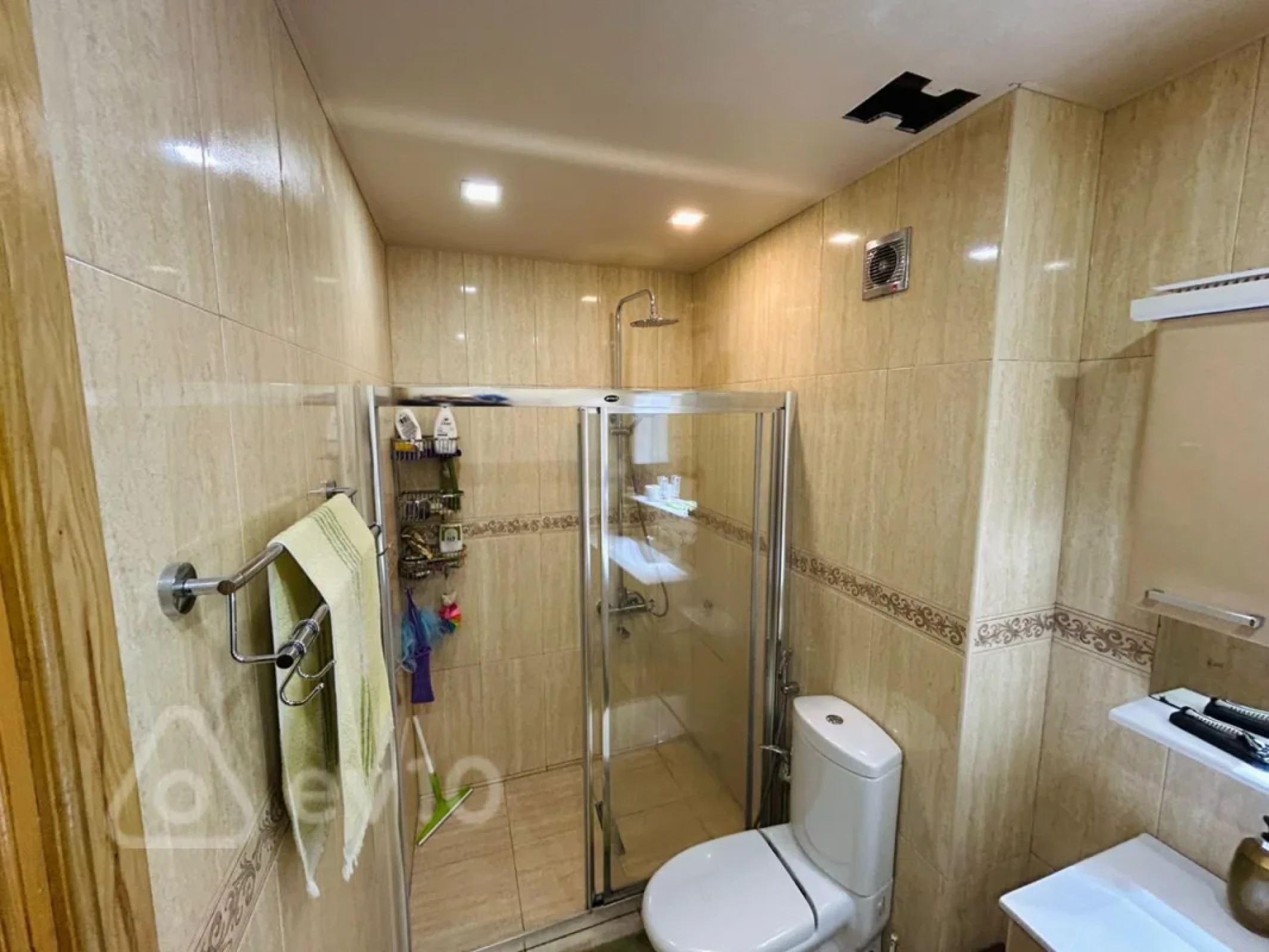 Satılır 5 otaqlı yeni tikili 180 m²