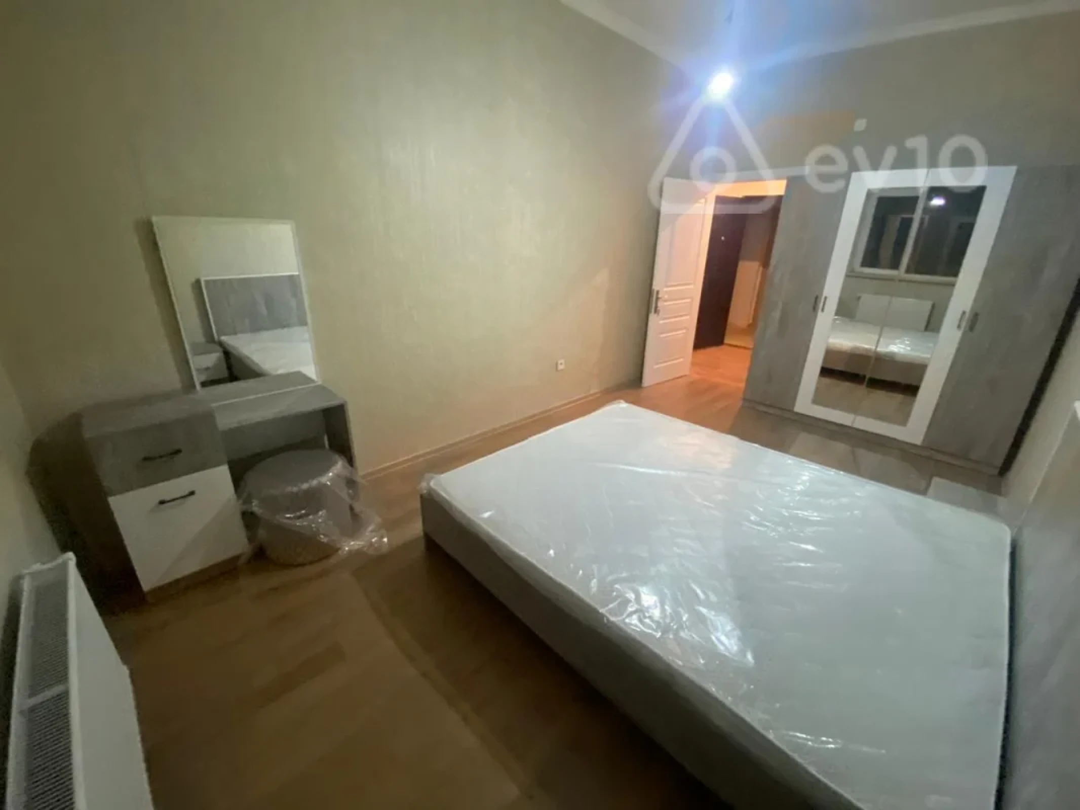 Kirayə verilir 2 otaqlı yeni tikili 55 m²