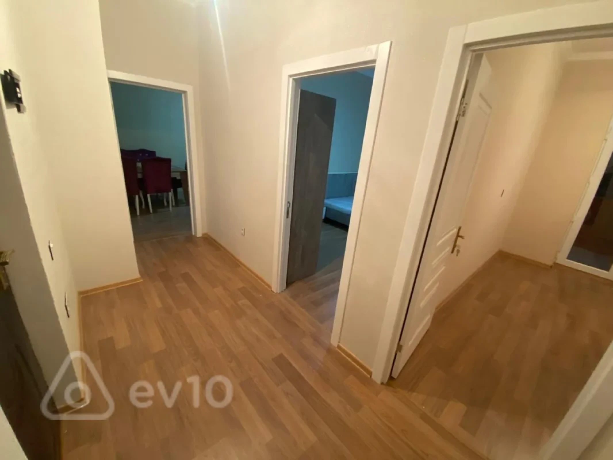 Kirayə verilir 2 otaqlı yeni tikili 55 m²