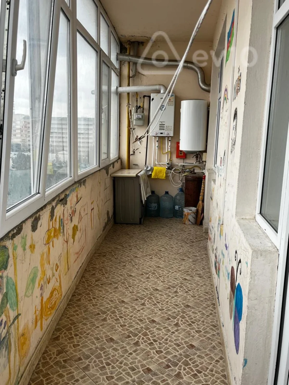 Kirayə verilir 3 otaqlı yeni tikili 100 m²