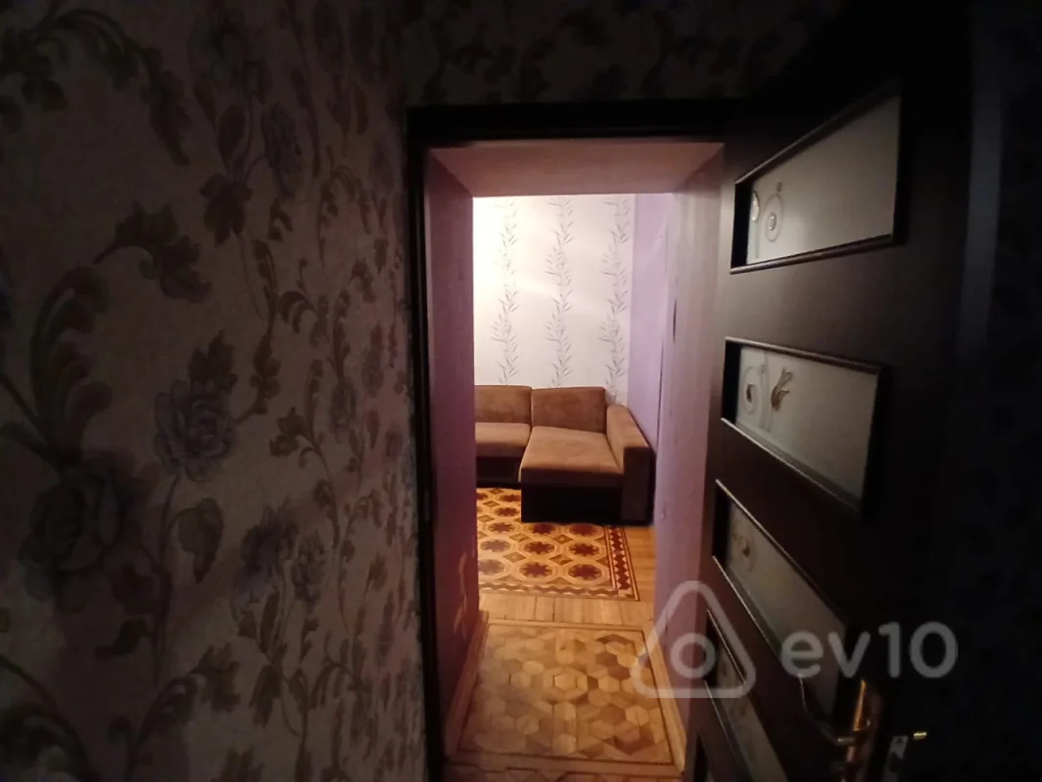 Kirayə verilir 3 otaqlı köhnə tikili 65 m²