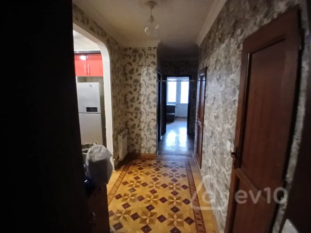 Kirayə verilir 3 otaqlı köhnə tikili 65 m²